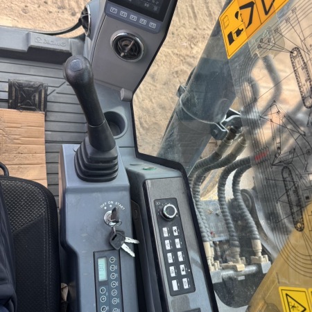 徐工XE200DA履带式挖掘机