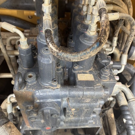 徐工XE200DA履带式挖掘机