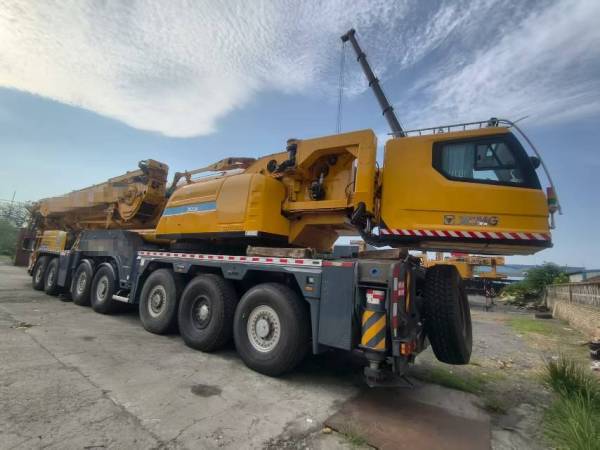 徐工XCA550全地面起重機(jī)