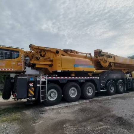 徐工XCA550全地面起重机