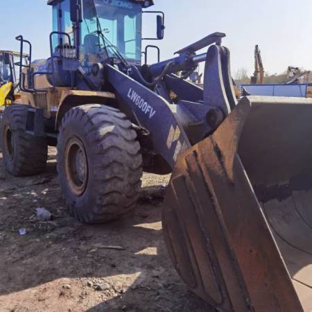 徐工LW600FV轮式装载机