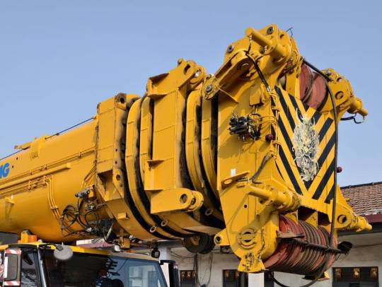 徐工XCA750全路面汽車起重機(jī)