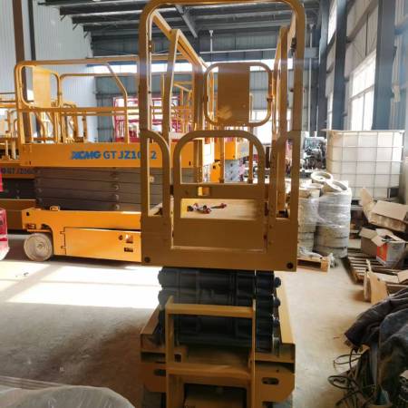 徐工GTJZ0607剪叉式高空作业平台