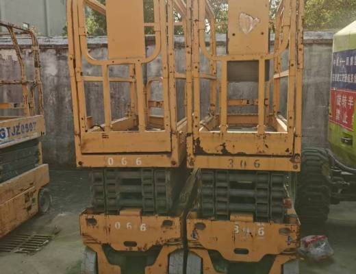 徐工GTJZ0607剪叉式高空作业平台