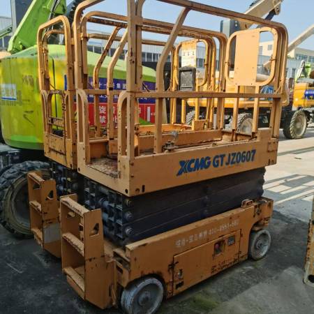 徐工GTJZ0607剪叉式高空作业平台