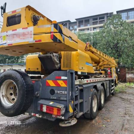 徐工XCT25L5汽车起重机