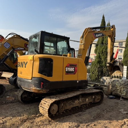 三一重工SY60C履带式挖掘机