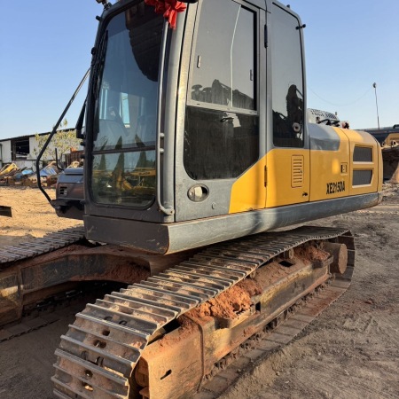 徐工XE200DA履带式挖掘机