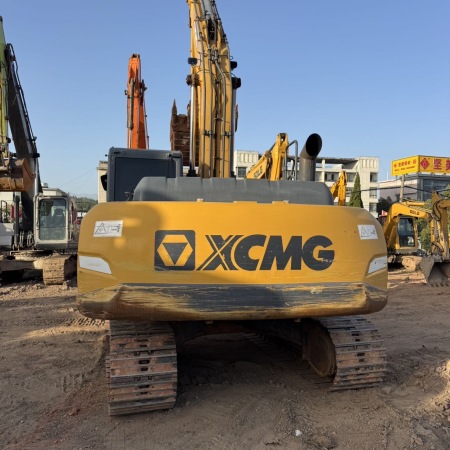 徐工XE200DA履带式挖掘机