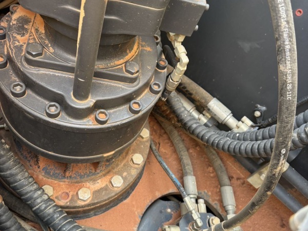 徐工XE200DA履帶式挖掘機(jī)