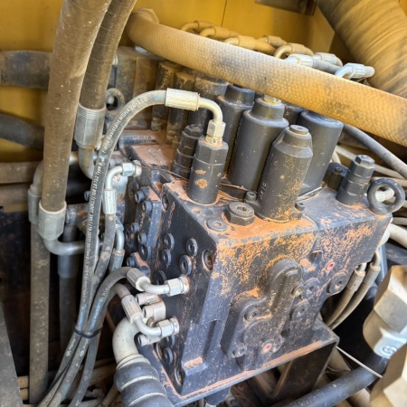 徐工XE200DA履带式挖掘机