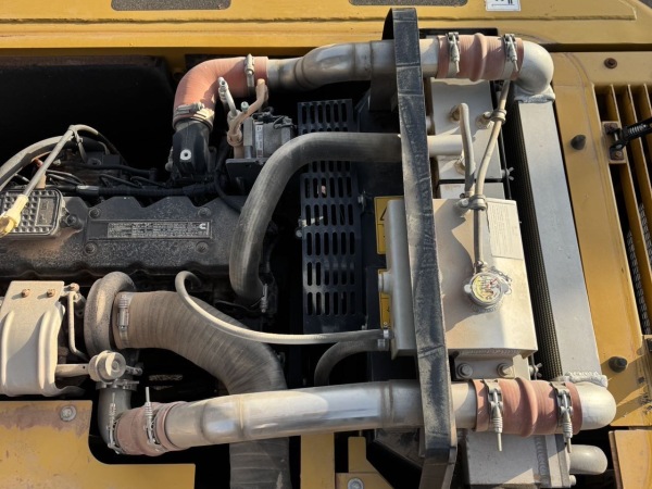 徐工XE200DA履帶式挖掘機(jī)