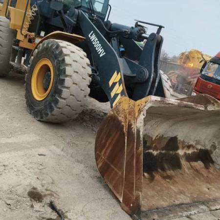 徐工LW500HV轮式装载机