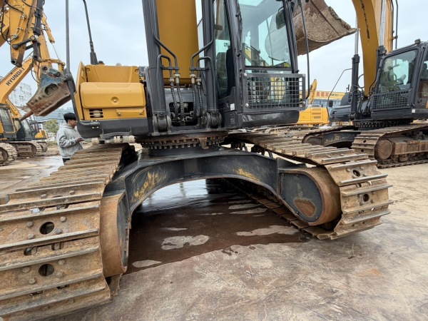 徐工XE380G POR履帶式挖掘機