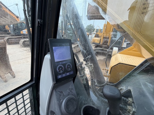 徐工XE380G POR履帶式挖掘機