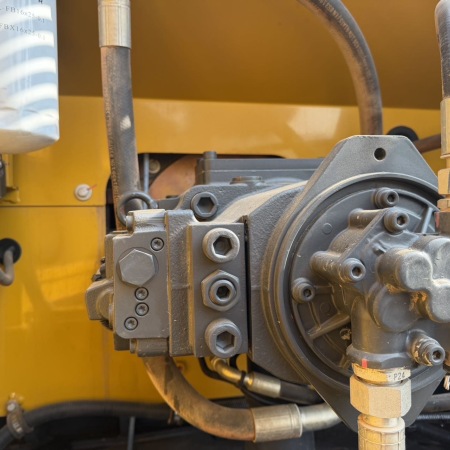 徐工XE380DK MAX履带式挖掘机