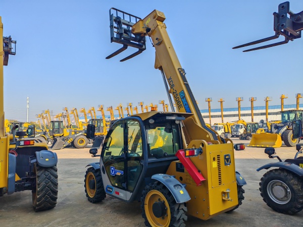 徐工XT2506E伸縮臂叉裝機