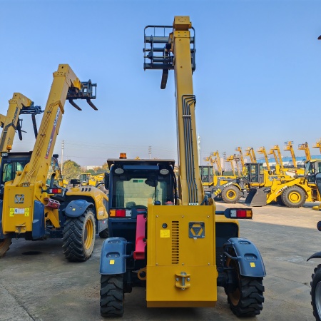 徐工XT2506E伸缩臂叉装机