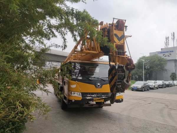 徐工XCT25L5汽車起重機