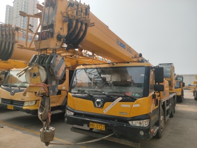 徐工QY25K先导汽车起重机