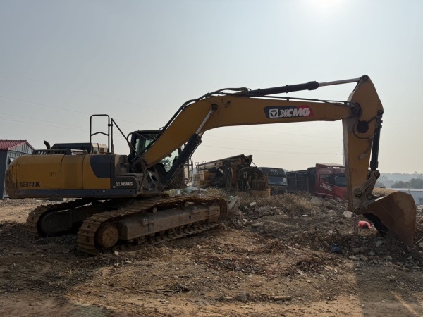 徐工XE335DK履帶式挖掘機(jī)