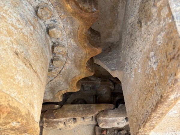 徐工XE335DK履帶式挖掘機(jī)