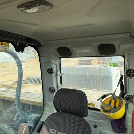 徐工XE335DK履带式挖掘机