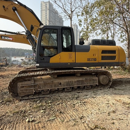 徐工XE370D履带式挖掘机