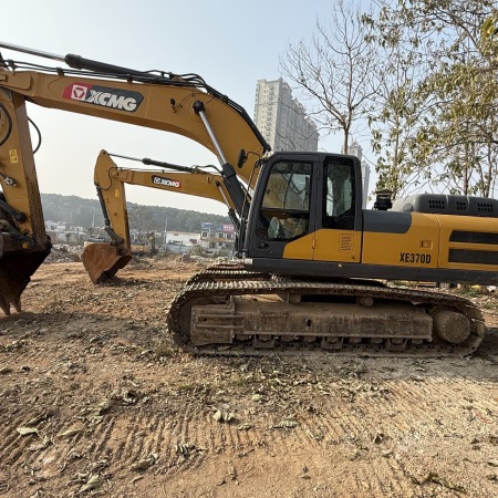 徐工XE370D履带式挖掘机