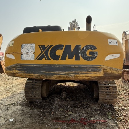 徐工XE370D履带式挖掘机