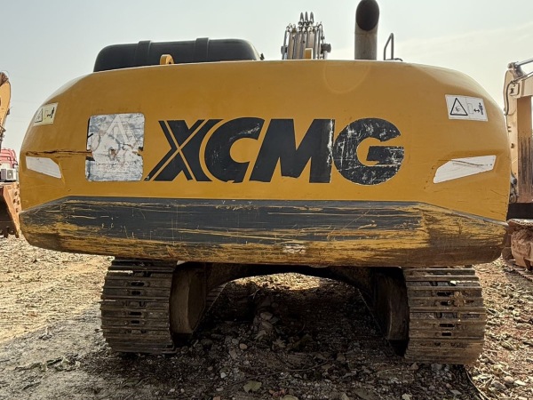 徐工XE370D履帶式挖掘機(jī)