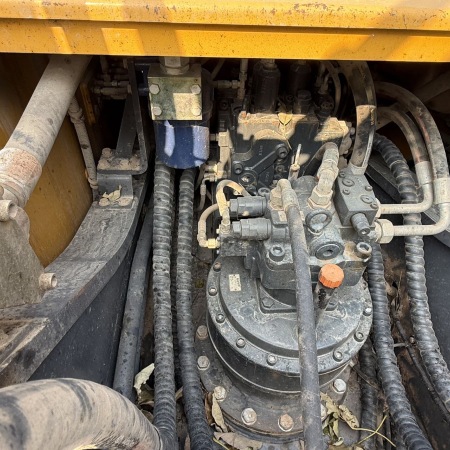 徐工XE370D履带式挖掘机