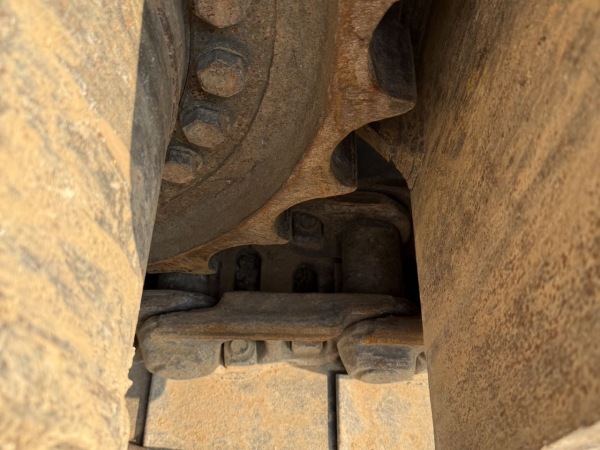 徐工XE370D履帶式挖掘機(jī)