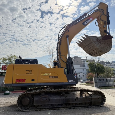 徐工XE600DK履带式挖掘机