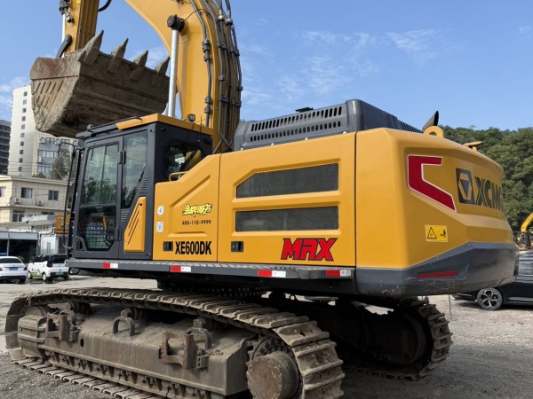徐工XE600DK履帶式挖掘機(jī)