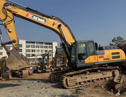 徐工XE380DK履带式挖掘机