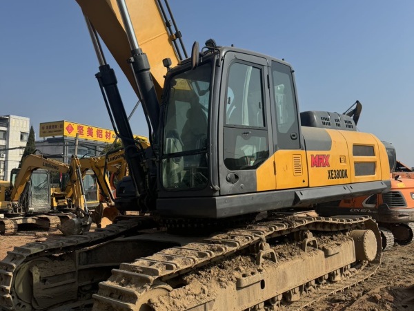 徐工XE380DK履帶式挖掘機