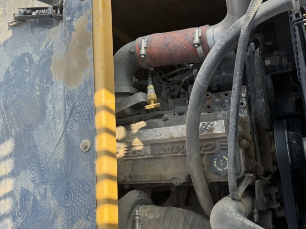 徐工XE380DK履帶式挖掘機