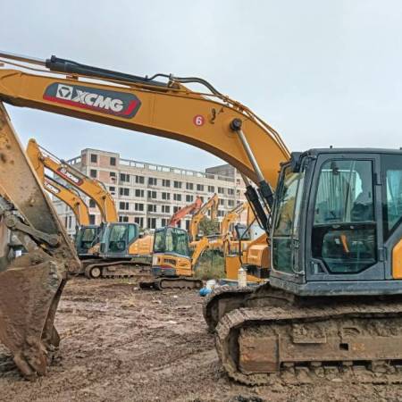 徐工XE200GA履带式挖掘机