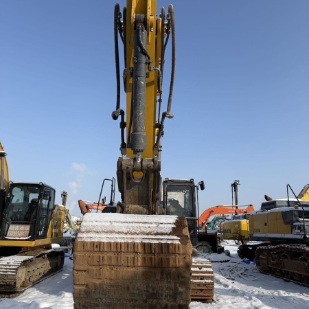 徐工XE370D履带式挖掘机