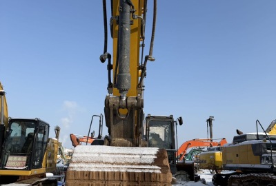 徐工XE370D履带式挖掘机