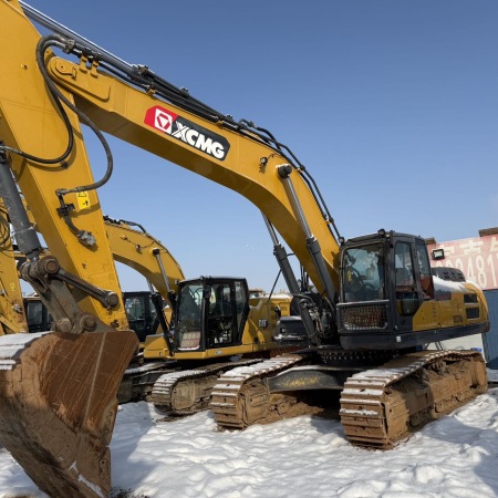 徐工XE370D履带式挖掘机