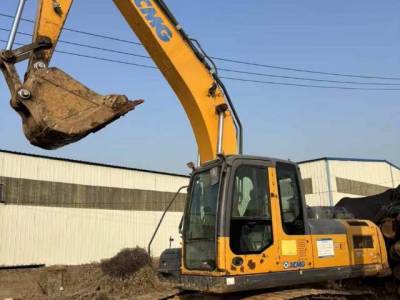 徐工XE200DA履带式挖掘机
