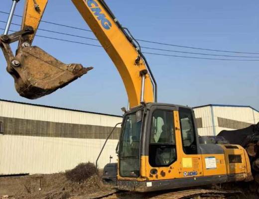 徐工XE200DA履带式挖掘机