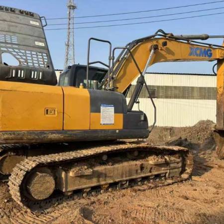 徐工XE200DA履带式挖掘机