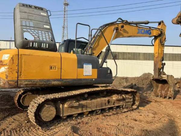 徐工XE200DA履帶式挖掘機