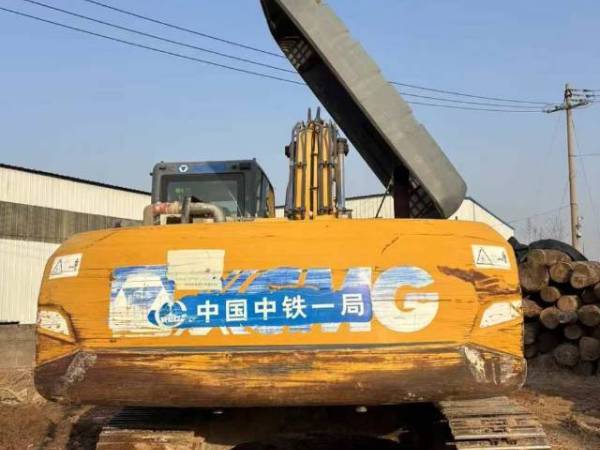 徐工XE200DA履帶式挖掘機