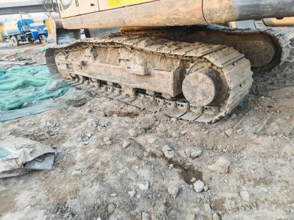 中聯(lián)重科ZE205E履帶式挖掘機(jī)