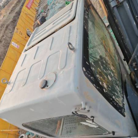 中联重科ZE205E履带式挖掘机