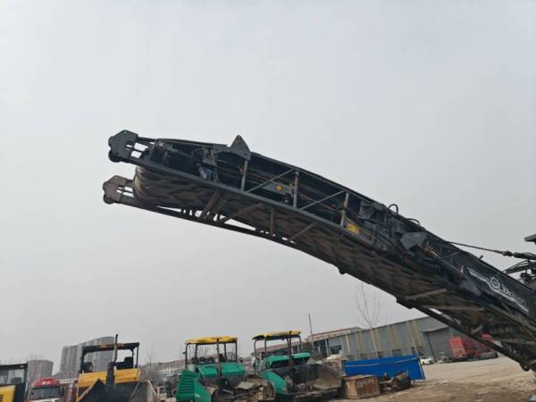 維特根W2000銑刨機